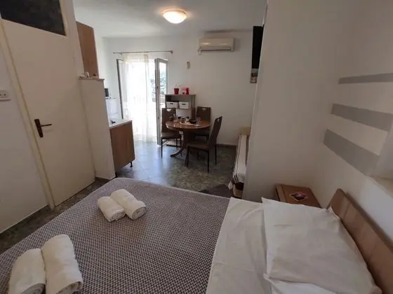 Apart Daire (Naki - terrace & free parking - A1(2))