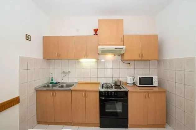 Apart Daire (Naki - terrace & free parking - A2(6+)