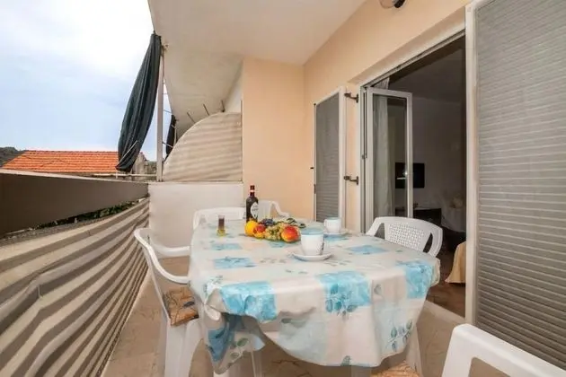 Apart Daire (Naki - terrace & free parking - A2(6+)