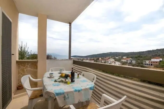 Apart Daire (Naki - terrace & free parking - A2(6+)