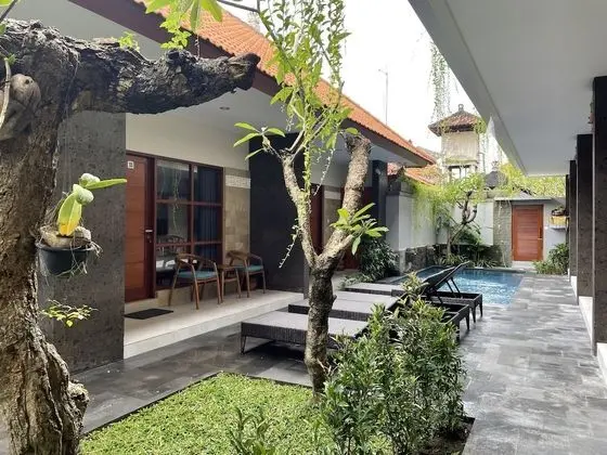Deluxe Tek Büyük Yataklı Oda, 1 En Büyük (King) Boy Yatak, Havuz Manzaralı