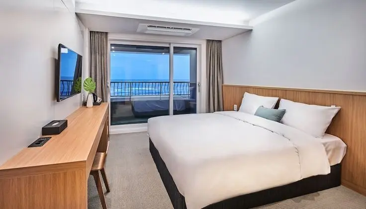 Deluxe Tek Büyük Yataklı Oda, Deniz Manzaralı