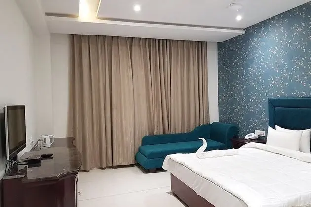 Executive Oda, 1 Büyük (Queen) Boy Yatak, Engellilere Uygun, Sigara İçilmez