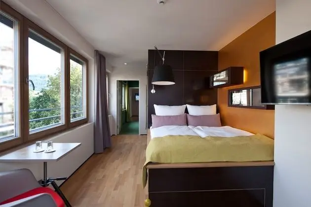 Comfort Tek Büyük Yataklı Oda