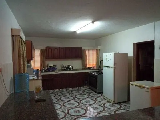 Tek Büyük veya İki Ayrı Yataklı Oda, Ortak Banyo