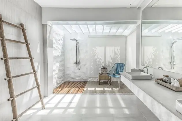 Beachfront Villa & Spa Treatments