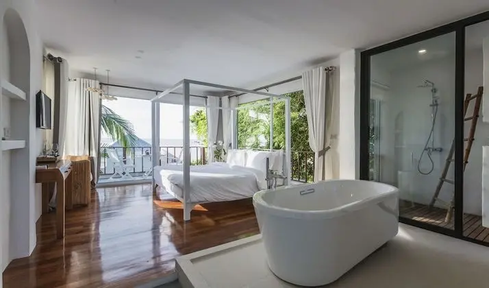 Ocean Deluxe & Terrace