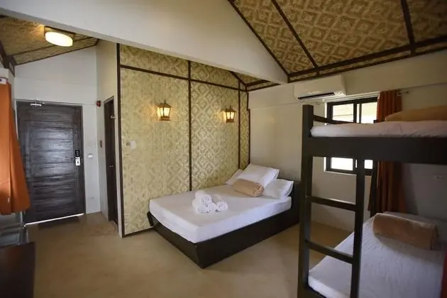 Deluxe Oda (Nipa Hut)
