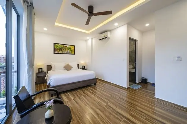 Deluxe Oda, 1 En Büyük (King) Boy Yatak, Balkon