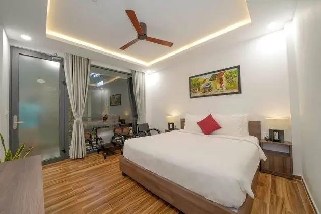 Deluxe Oda, 1 En Büyük (King) Boy Yatak, Balkon, Havuz Manzaralı