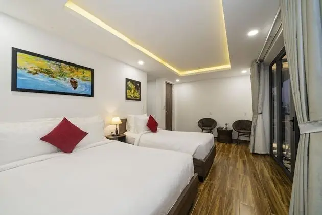 Deluxe Üç Kişilik Oda, Balkon, Şehir Manzaralı