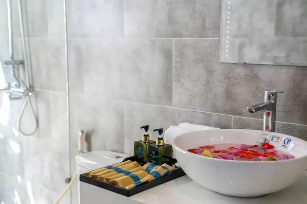 Deluxe Üç Kişilik Oda, Balkon, Şehir Manzaralı