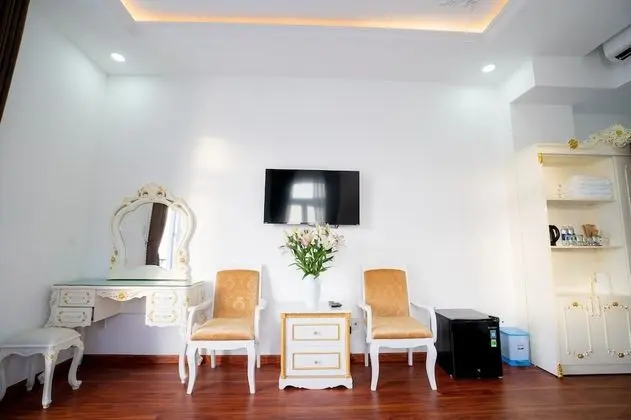 Luxury Oda