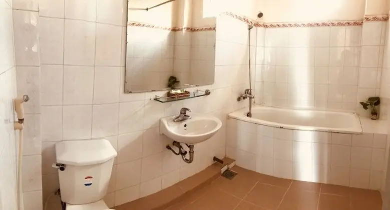 Üç Kişilik Oda