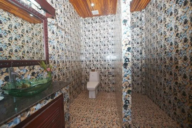 Junior Süit, Nehir Manzaralı