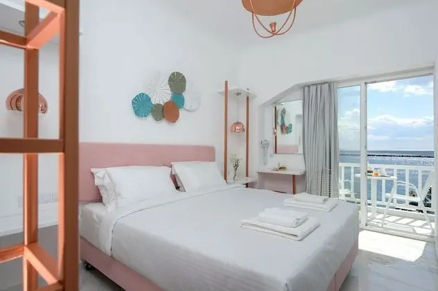 Deluxe Tek Büyük Yataklı Oda, Balkon, Deniz Manzaralı