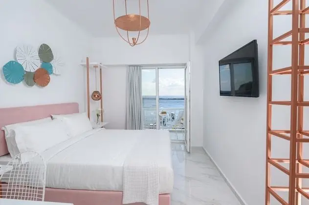Deluxe Tek Büyük Yataklı Oda, Balkon, Deniz Manzaralı