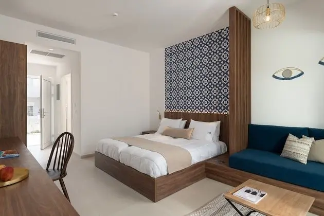 Comfort Süit, Havuz Manzaralı