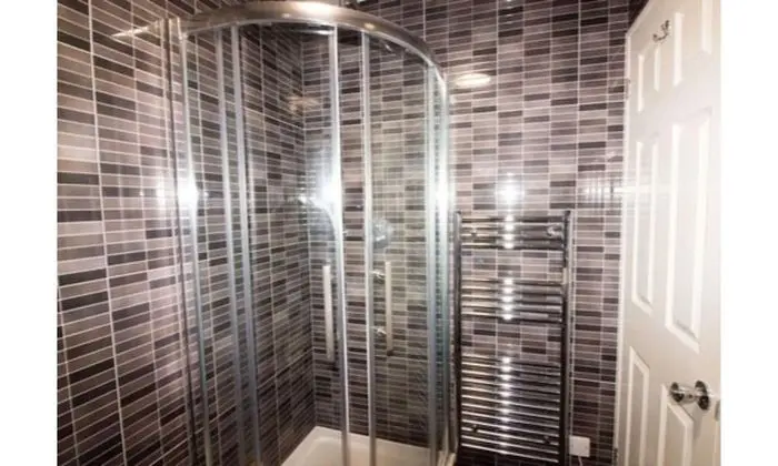 Deluxe Tek Büyük Yataklı Oda, Banyolu/Duşlu