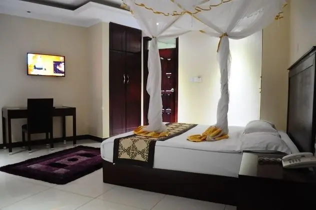 Deluxe Tek Büyük Yataklı Oda