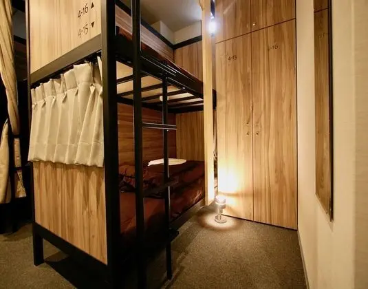 Oda (2 Beds in Semi Private Room 22 Adults)