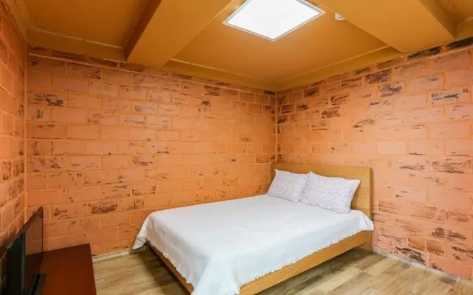 Oda (Yellow earth room (Ocean view))