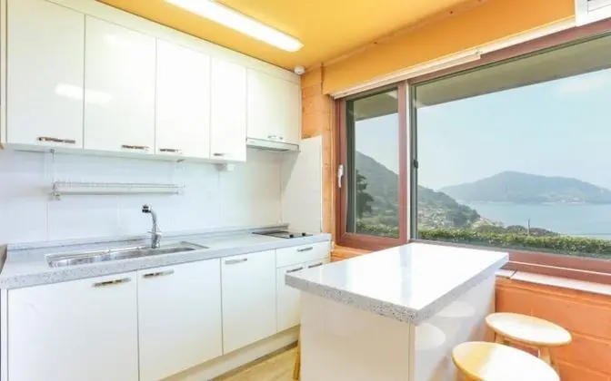 Oda (Yellow earth room (Ocean view))