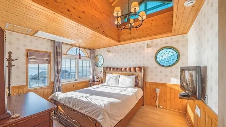 Basic Oda, 1 Yatak Odası (Pyeonbaek Hyanggi)