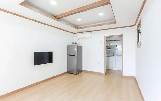 Oda (Room1)
