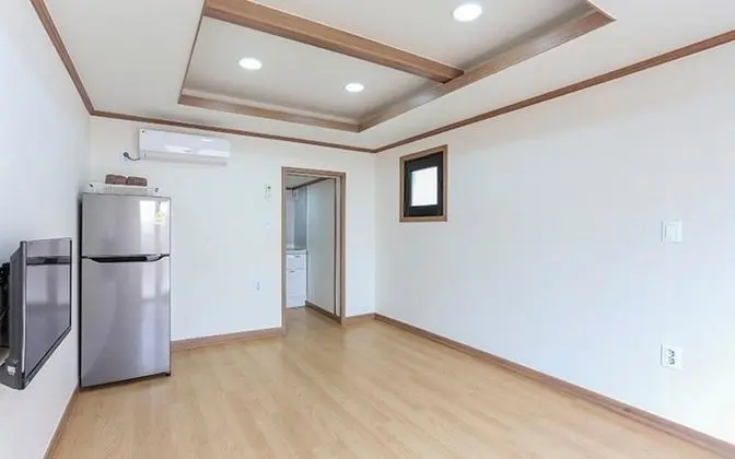 Oda (Room1)
