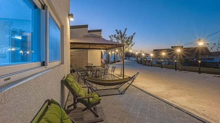 Basic Oda, 2 Yatak Odası (Adong)