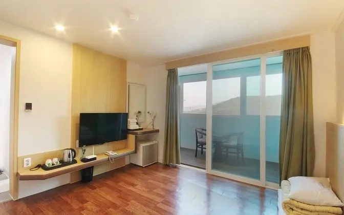 Oda (Deluxe Korean Room)