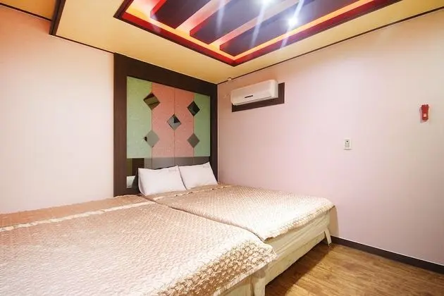 Oda (2+2 rooms (double+double))