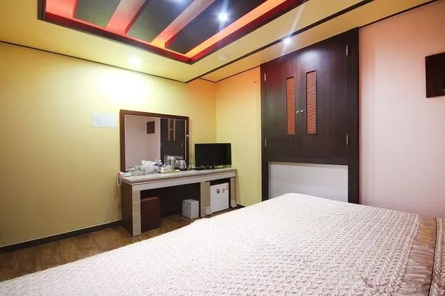 Oda (2+2 rooms (double+double))