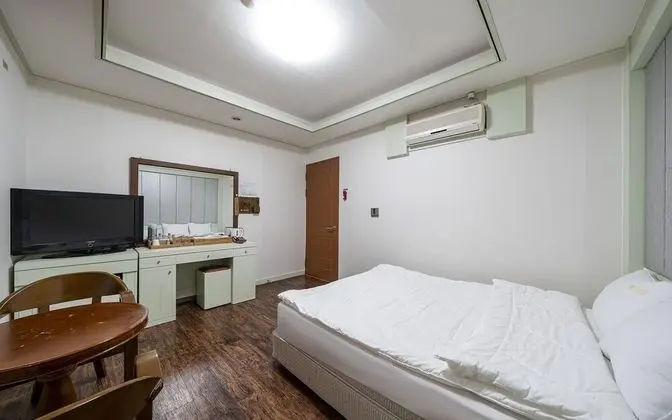 Oda (Guest room for 1 person only)