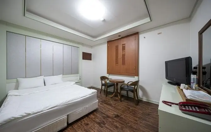 Oda (Guest room for 1 person only)