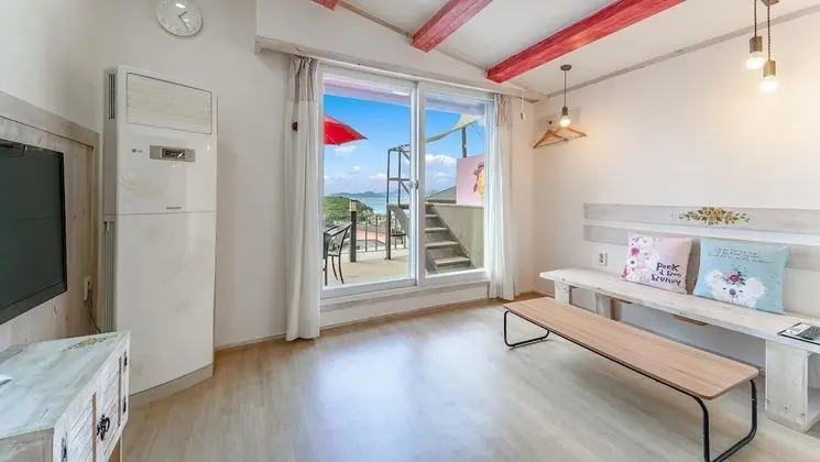 Basic Oda, 1 Yatak Odası (An-nyeong,NamHae)