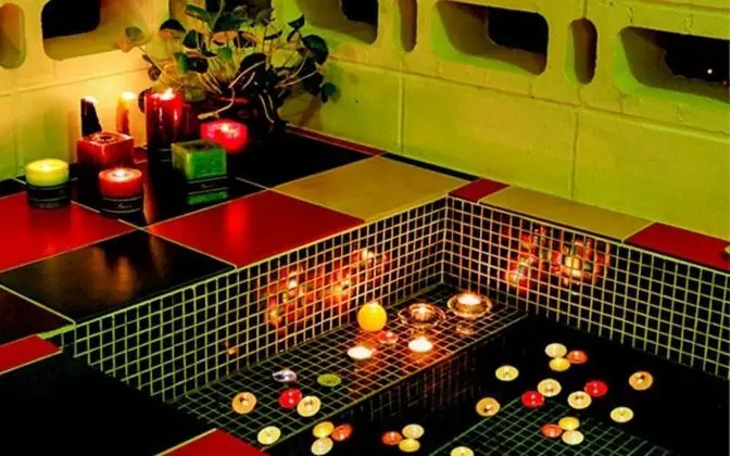 Oda (Saint Paulia (Ocean View Open-Air Bat)