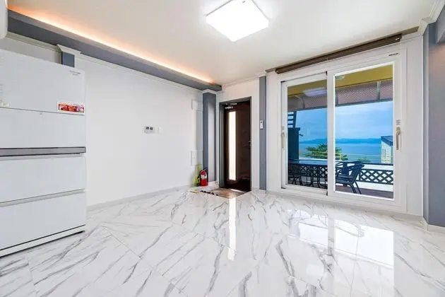 Basic Oda, 1 Yatak Odası (Samcheonpo)