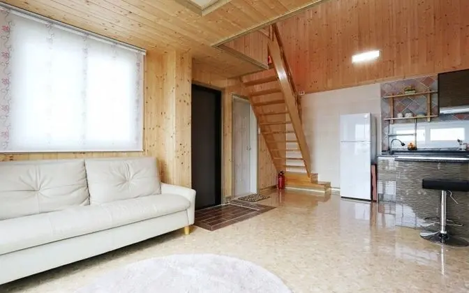 Oda (Ato (Unshared House type Duplex type))