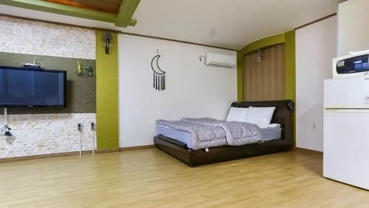 Oda (Wave A (Family Room))