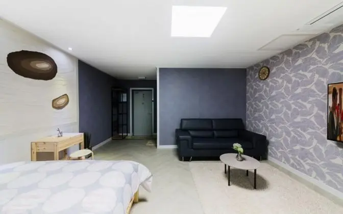Oda (Room 201)