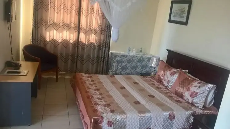 Tek Büyük Yataklı Oda