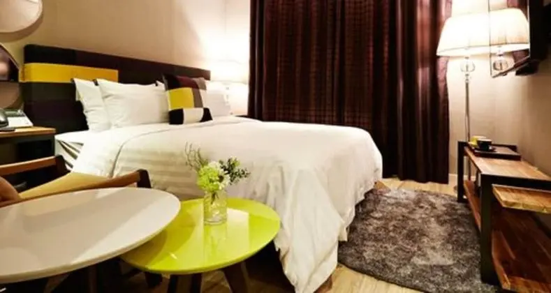 Standard Tek Büyük Yataklı Oda