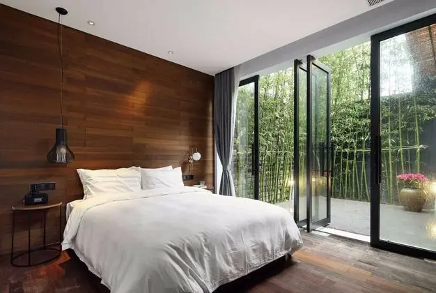 Signature Tek Büyük Yataklı Oda, Bahçe Manzaralı