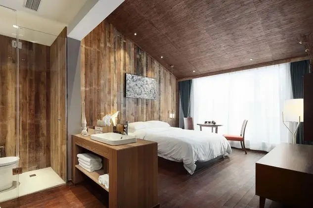 Tek Büyük Yataklı Oda, Bahçe Manzaralı