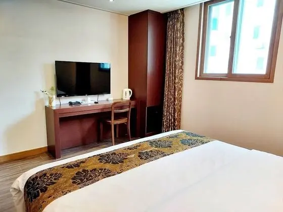 Deluxe Tek Büyük Yataklı Oda