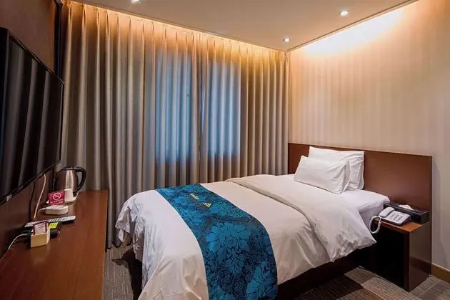 Deluxe Tek Büyük Yataklı Oda