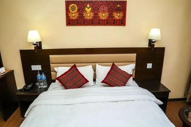 Deluxe Tek Büyük veya İki Ayrı Yataklı Oda