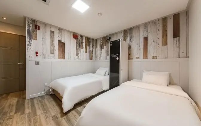 Oda (Twin room (with styler / Netflix avai)